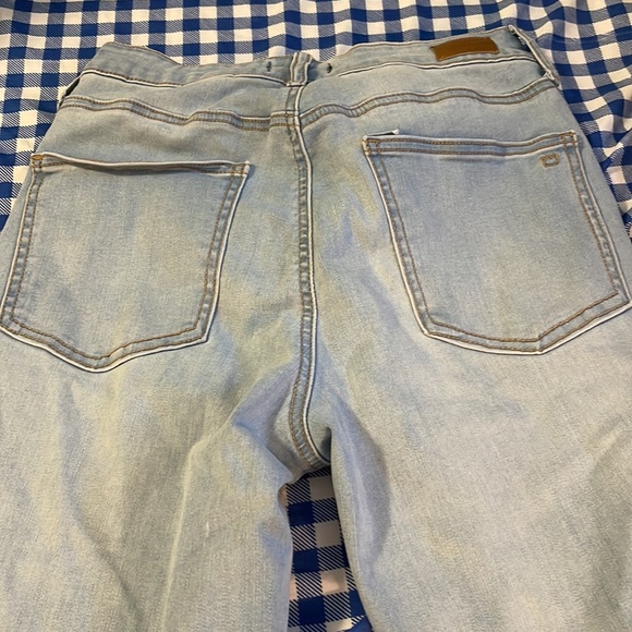 Crown & Ivy ripped frayed bottom jeans size 6 skinny cropped - Picture 6 of 6